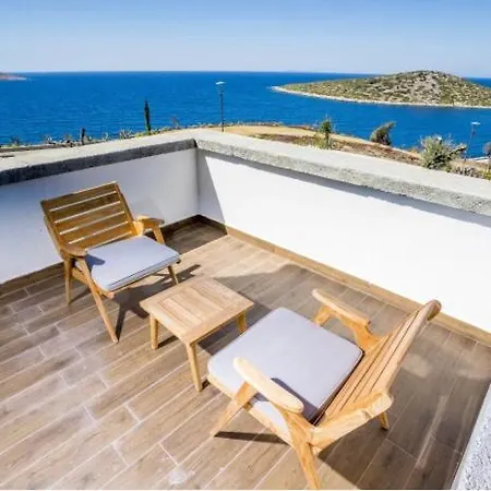 Vernus Private Villas Vila Giris