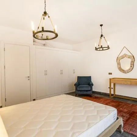 Vernus Private Villas
